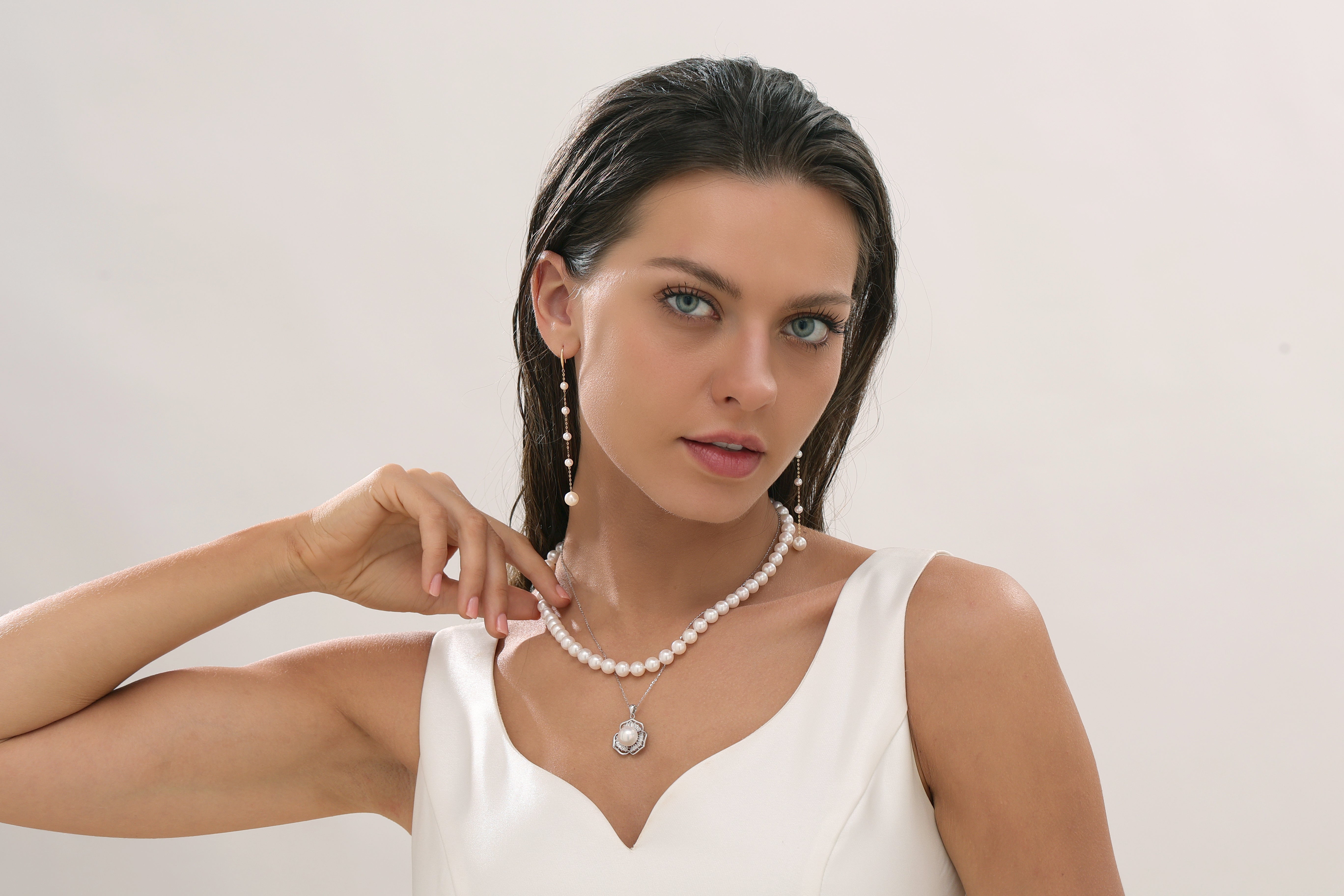 Classic 6-7mm White Round Freshwater Pearl Necklace