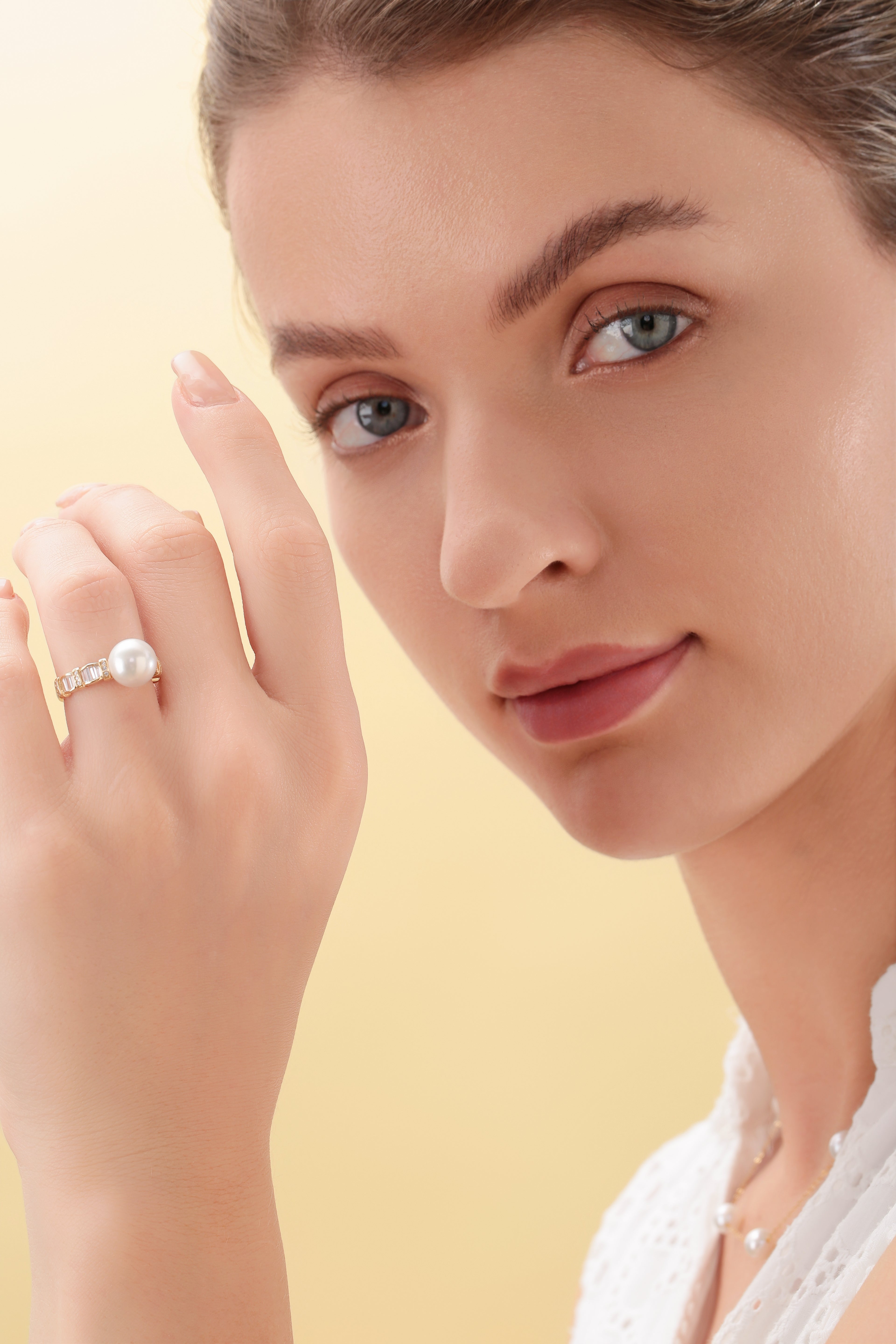 9-10mm Freshwater Pearl & Amanda Ring