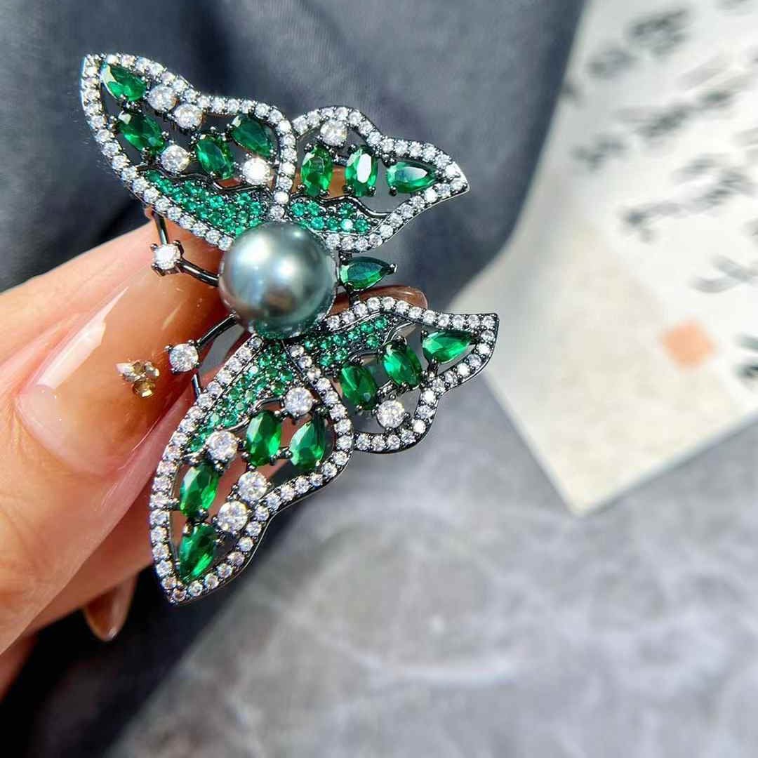 Exquisite Butterfly Brooch Tahitian Pearl