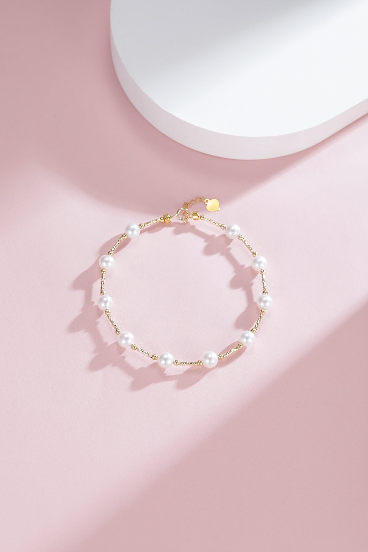 6-7mm Freshwater Pearl Tincup Bracelet 18K Gold
