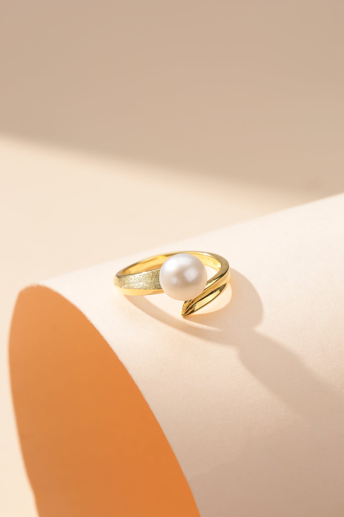 6-7mm Freshwater Pearl & Ariadne Ring