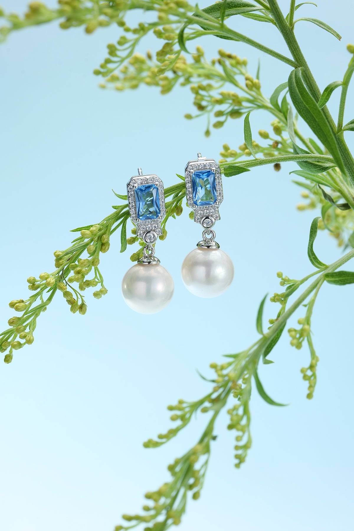 9-10mm Pearl Blue Zirconia Earrings