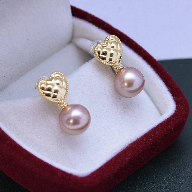 10-11mm Freshwater Pearl & Heart Earrings