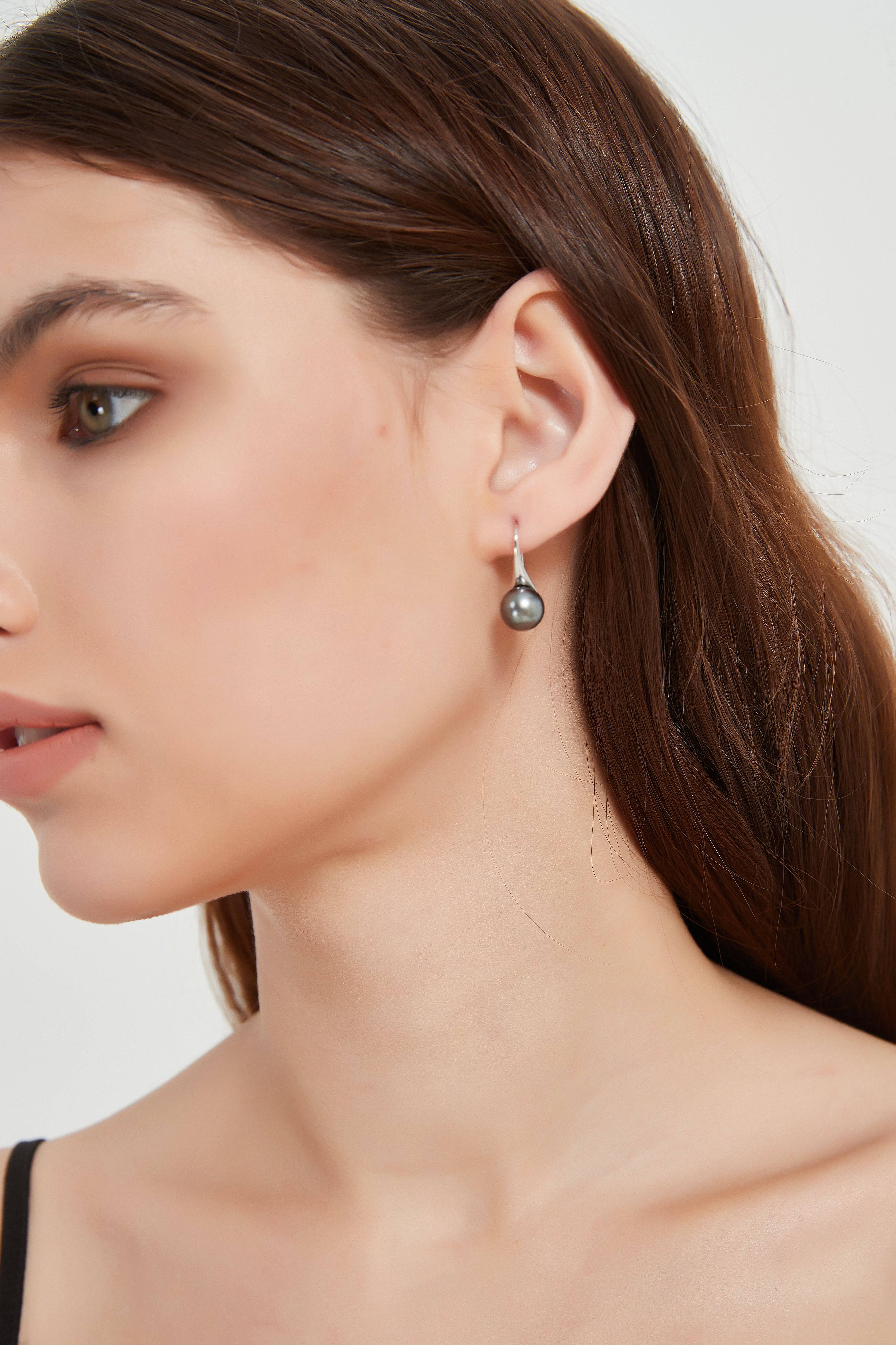 9-11mm Tahitian Pearl Classic Hook Earrings