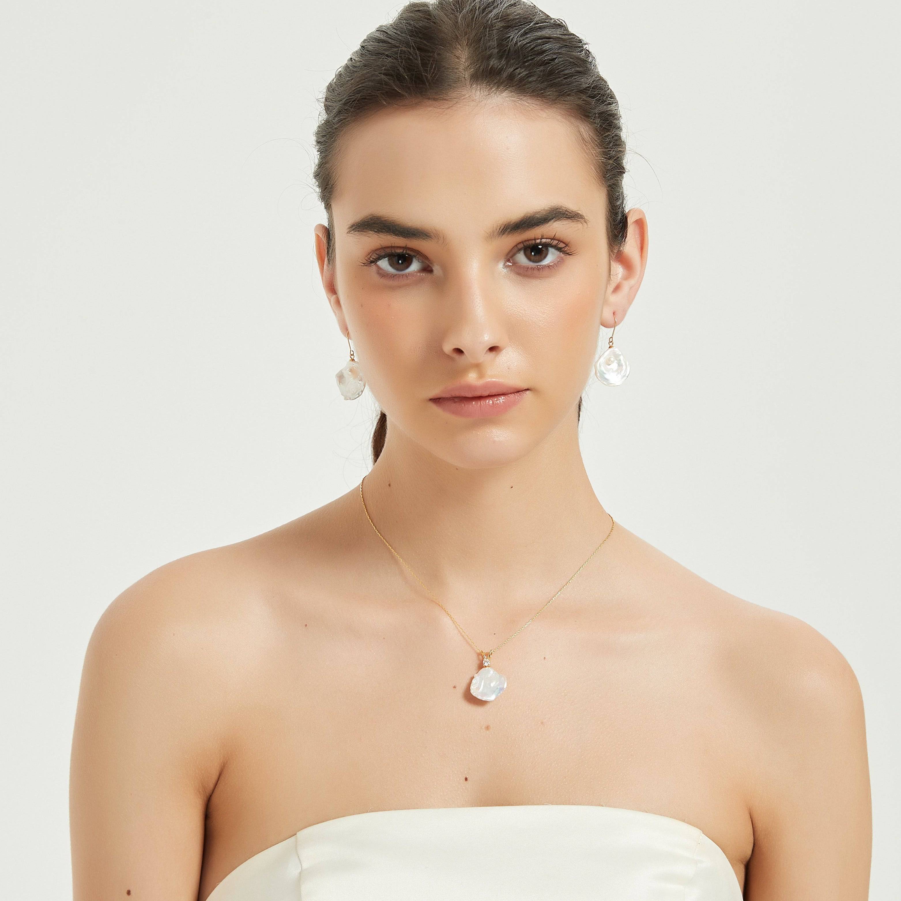 Petal-Shaped Floral Baroque Pearl Necklace