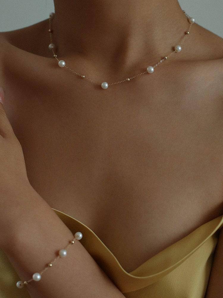 Jessica Pearl Necklace and Bracelet Set