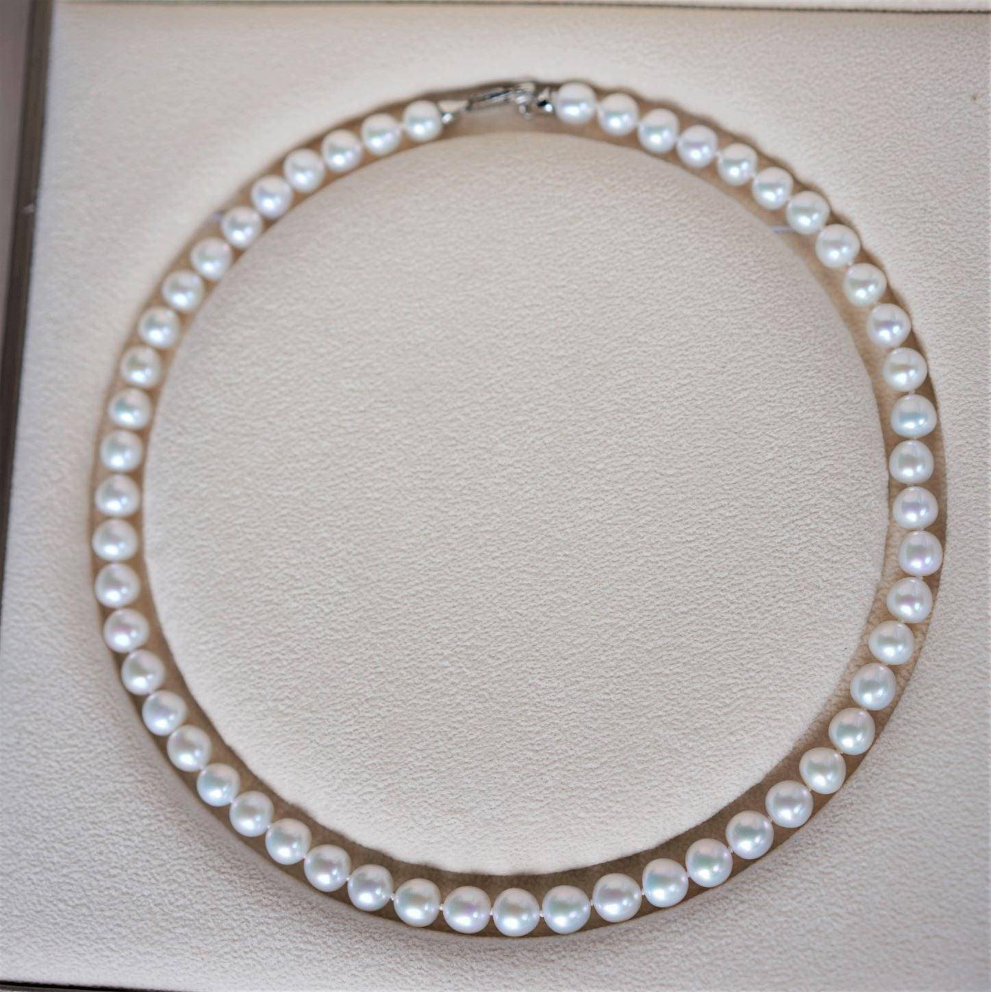 8-9mm AAA Chinese White Akoya Cultured Pearl Necklace