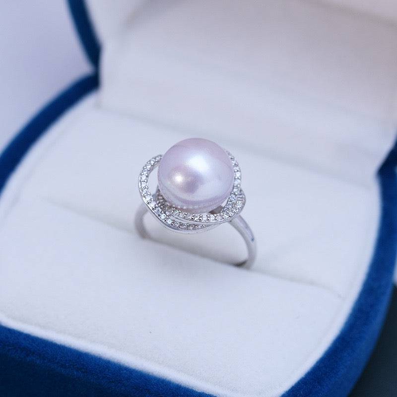 11-12mm Freshwater Pearl & Rose Ring