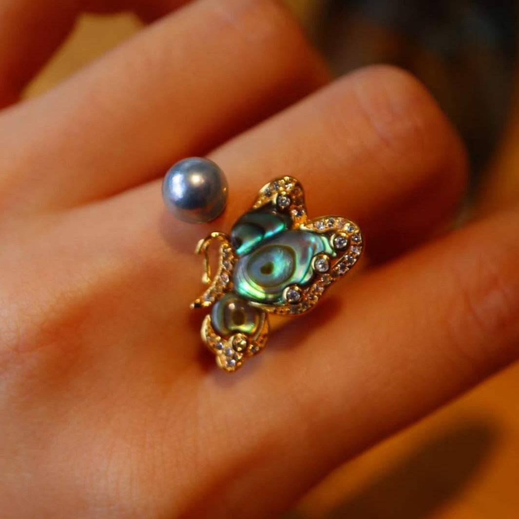 Butterfly Akoya Mother of Pearls Ring