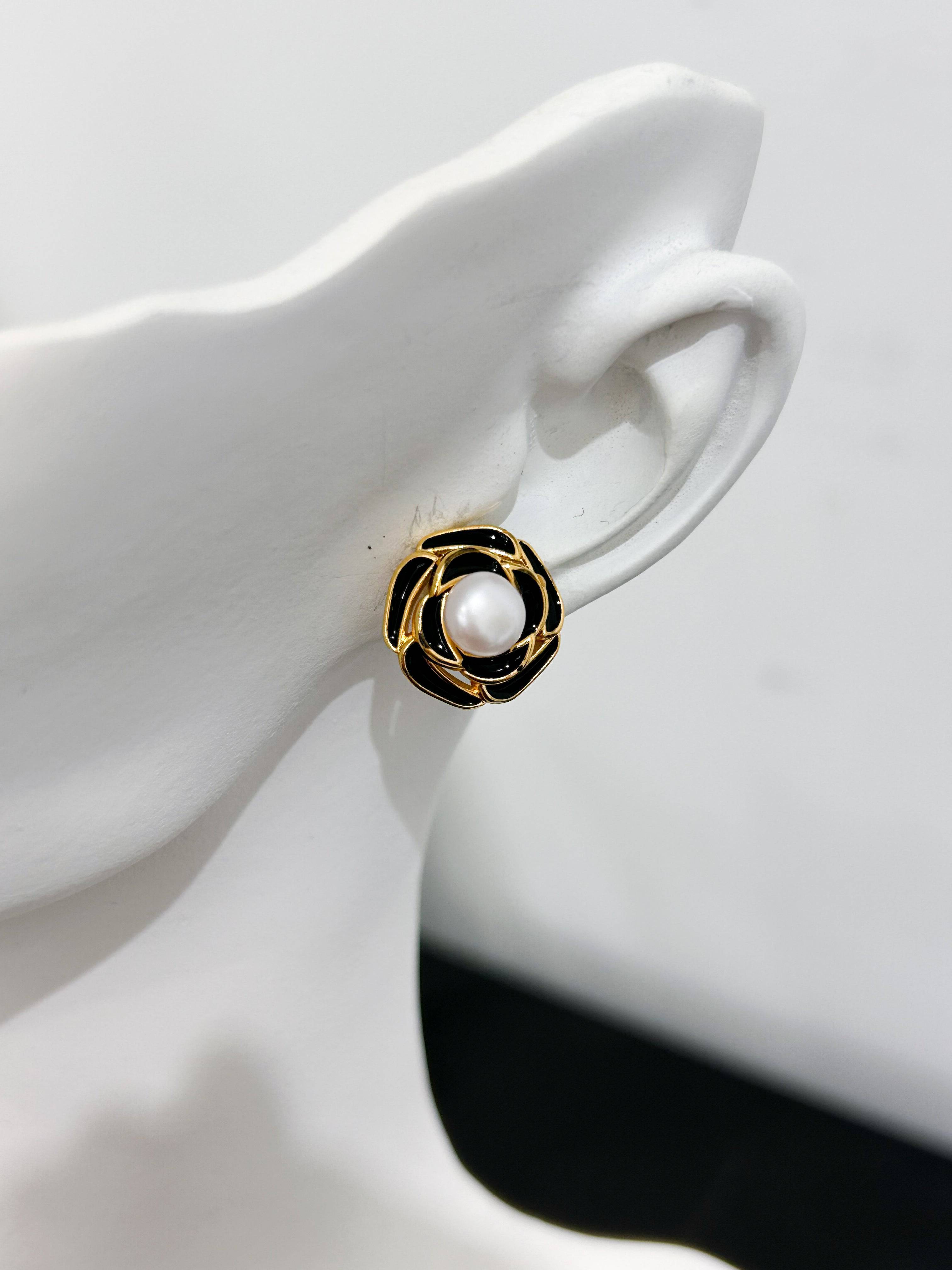 Black Camellia Pearl Jewelry Set