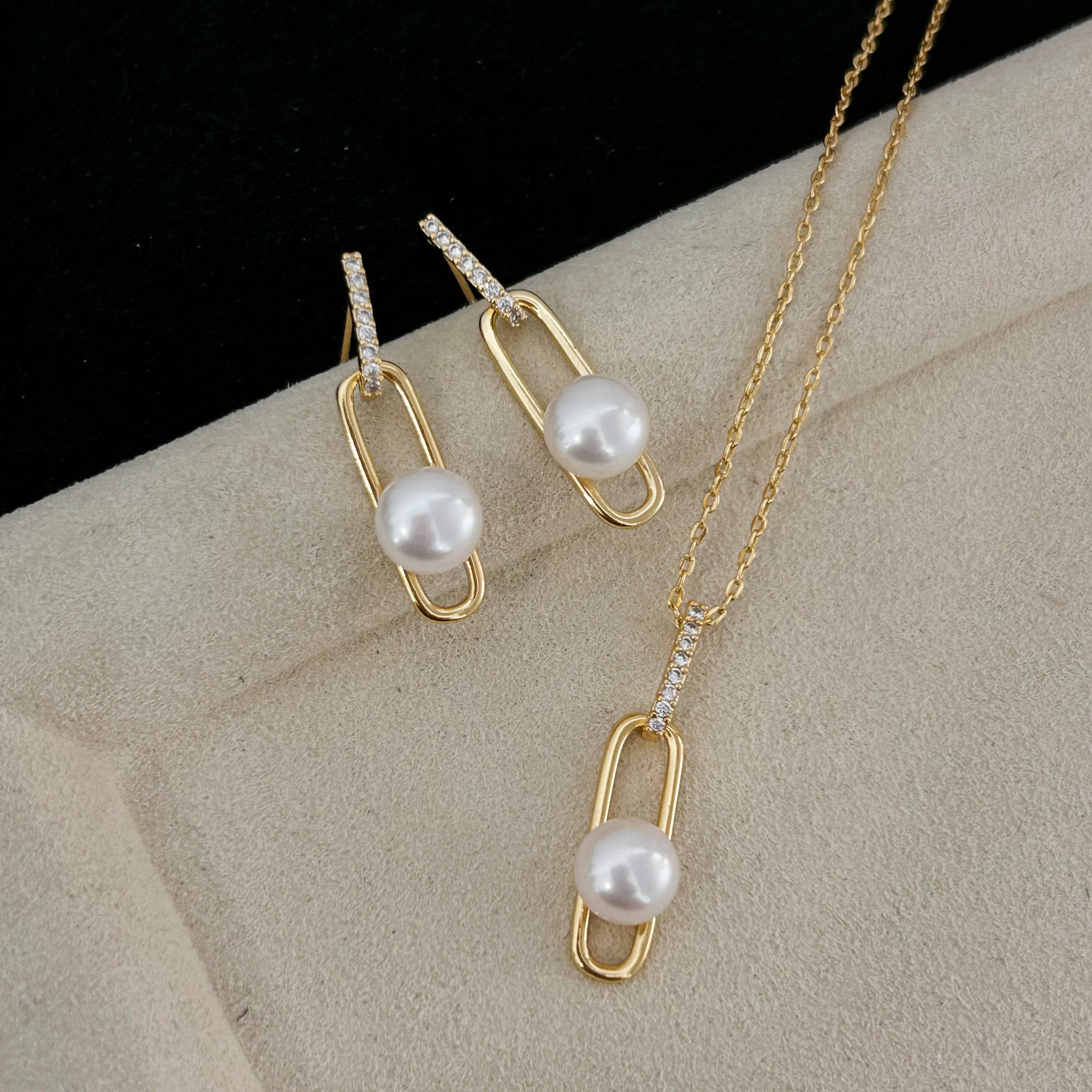 Fine Links Pearl Jewelry Set